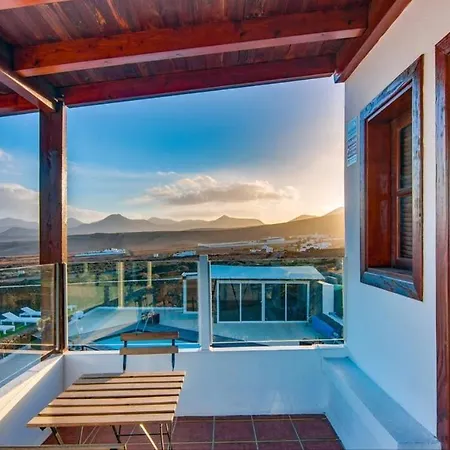 Villavistamar Villa Tias